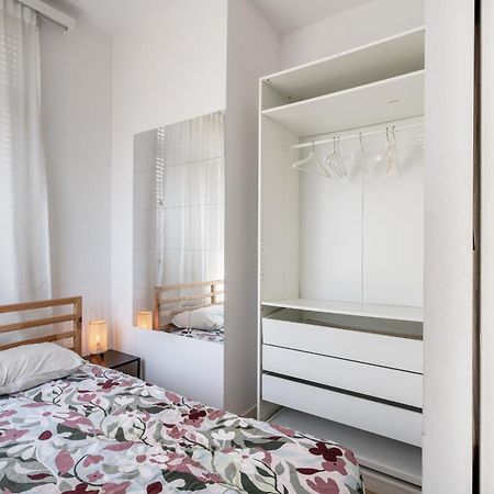 Light Modern Apartment In The Heart Of אנטוורפן מראה חיצוני תמונה