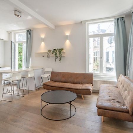 Light Modern Apartment In The Heart Of אנטוורפן מראה חיצוני תמונה