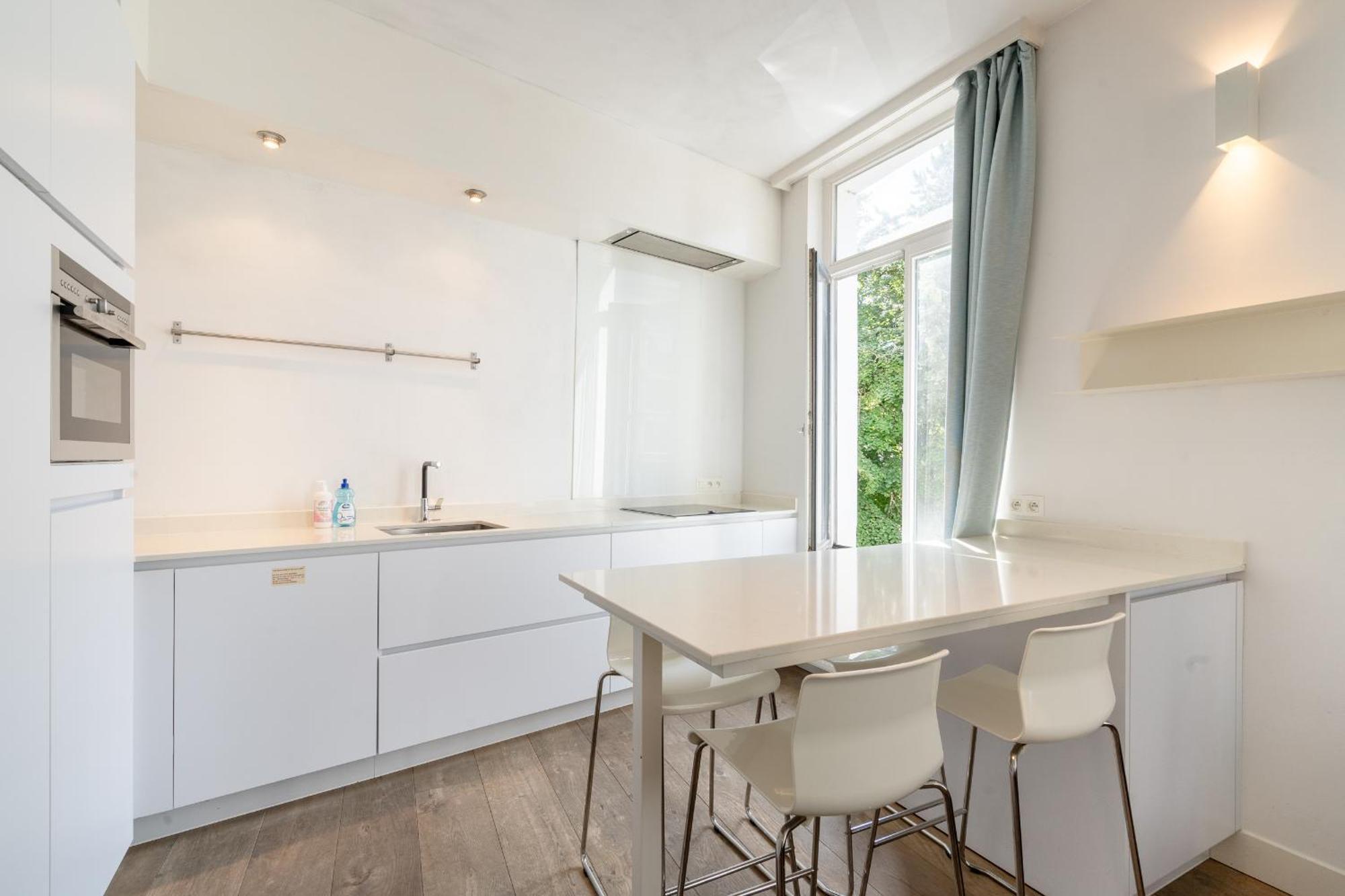 Light Modern Apartment In The Heart Of אנטוורפן מראה חיצוני תמונה