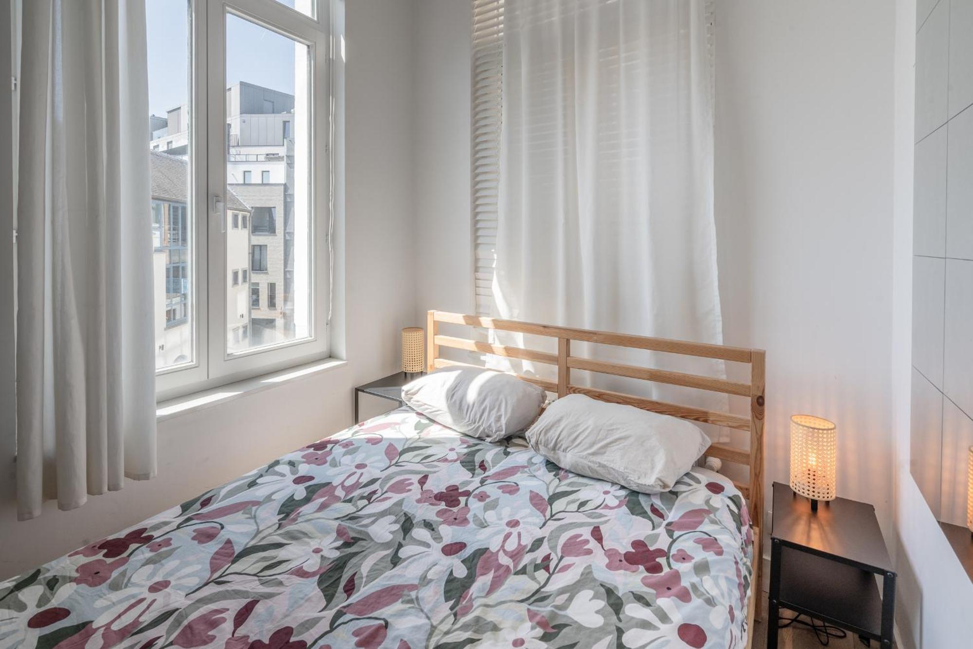 Light Modern Apartment In The Heart Of אנטוורפן מראה חיצוני תמונה